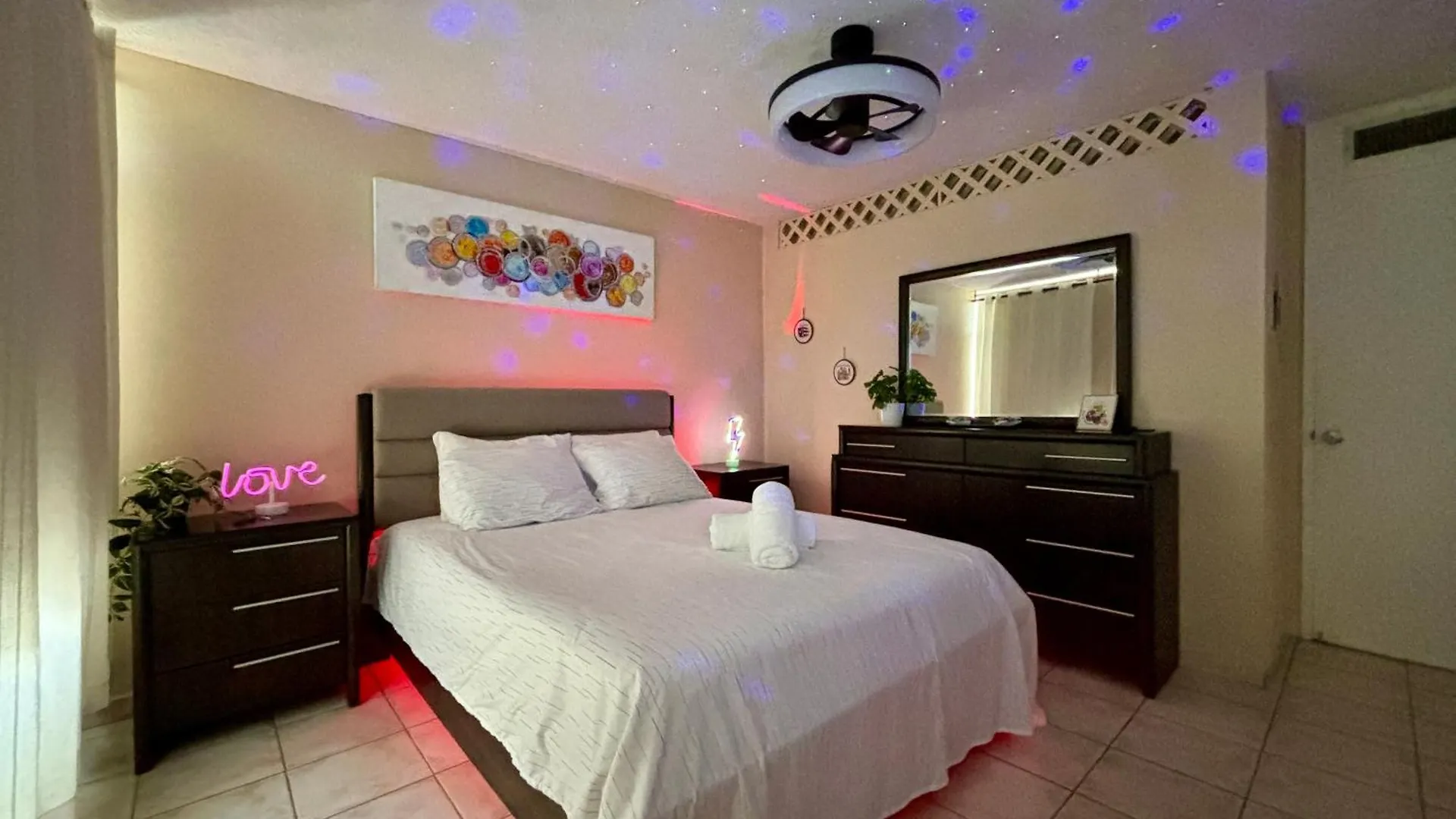 Downtown Beachfront Isla Verde Luxury Apartment San Juan 0*,  Puerto Rico