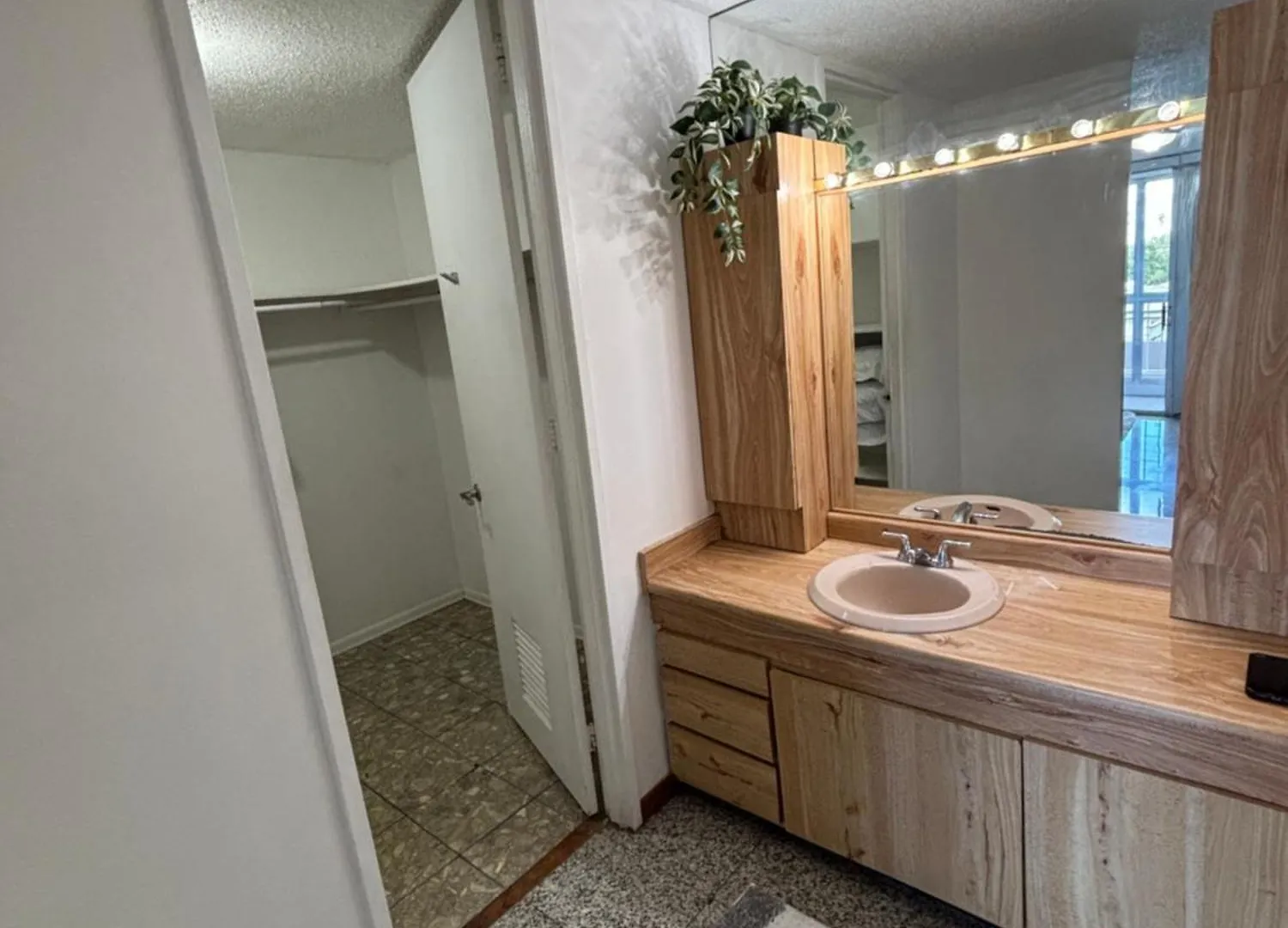 Downtown Beachfront Isla Verde Luxury Apartment San Juan