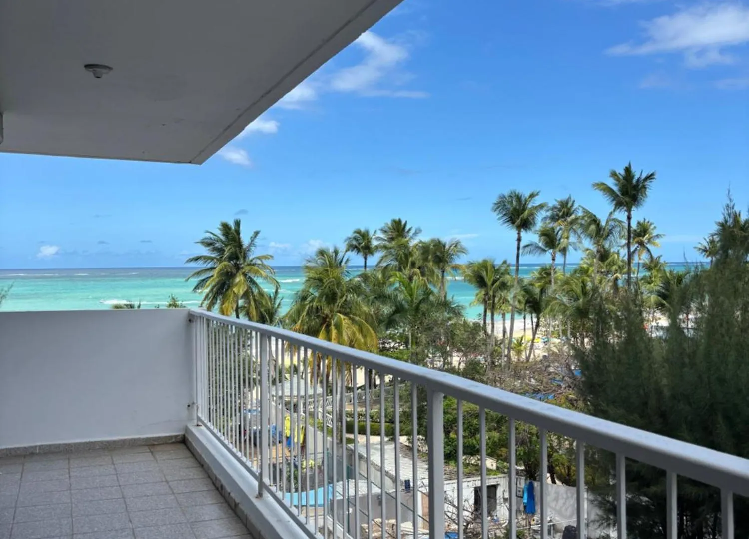 Downtown Beachfront Isla Verde Luxury Apartment San Juan